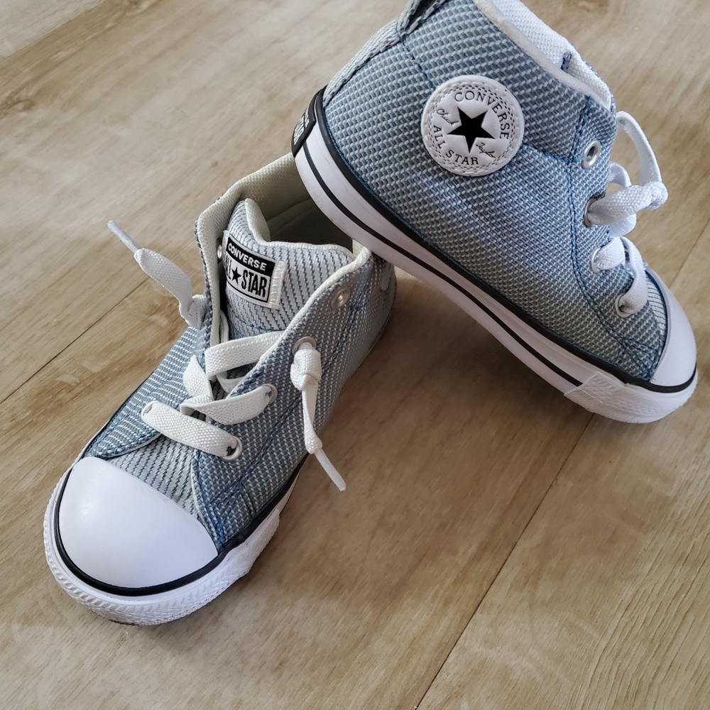 Converse - All Stars (Chuck Taylors)